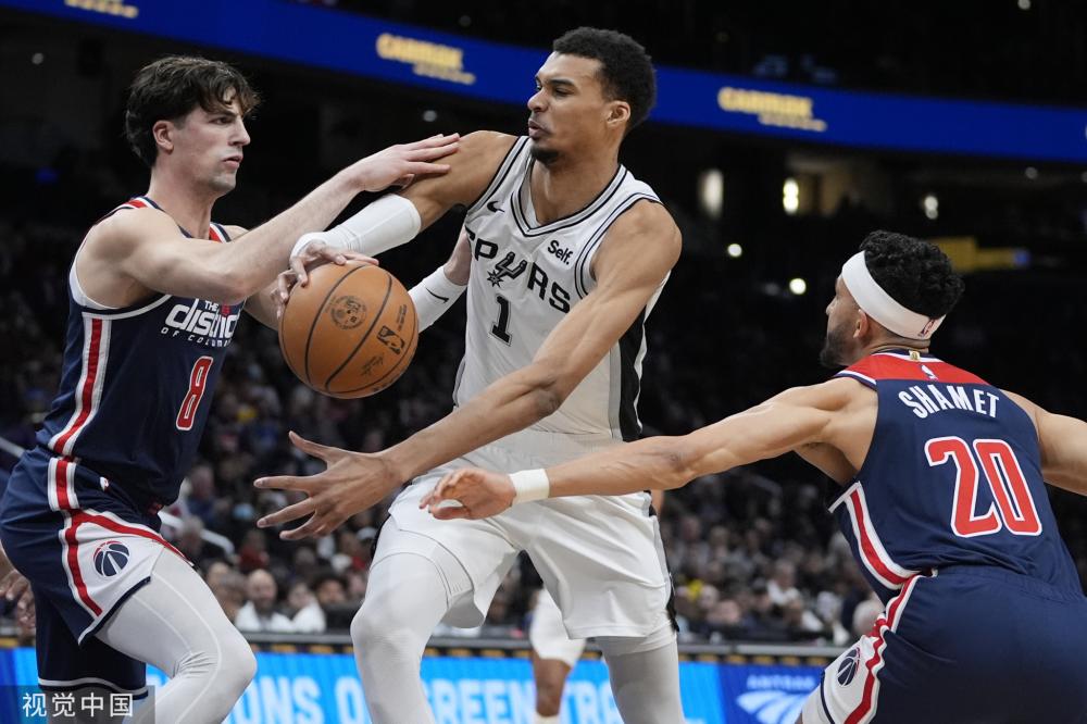 他不仅是在 他不仅是在